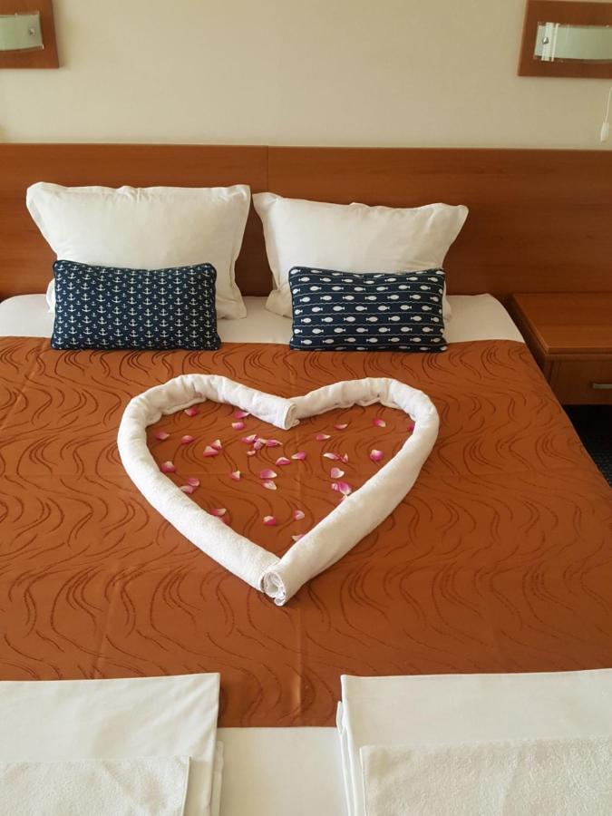 Hotel Liani ساني بيتش المظهر الخارجي الصورة