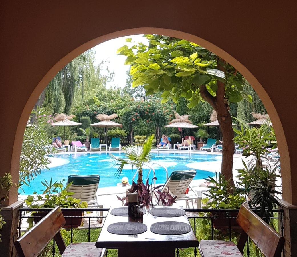 Hotel Liani ساني بيتش المظهر الخارجي الصورة