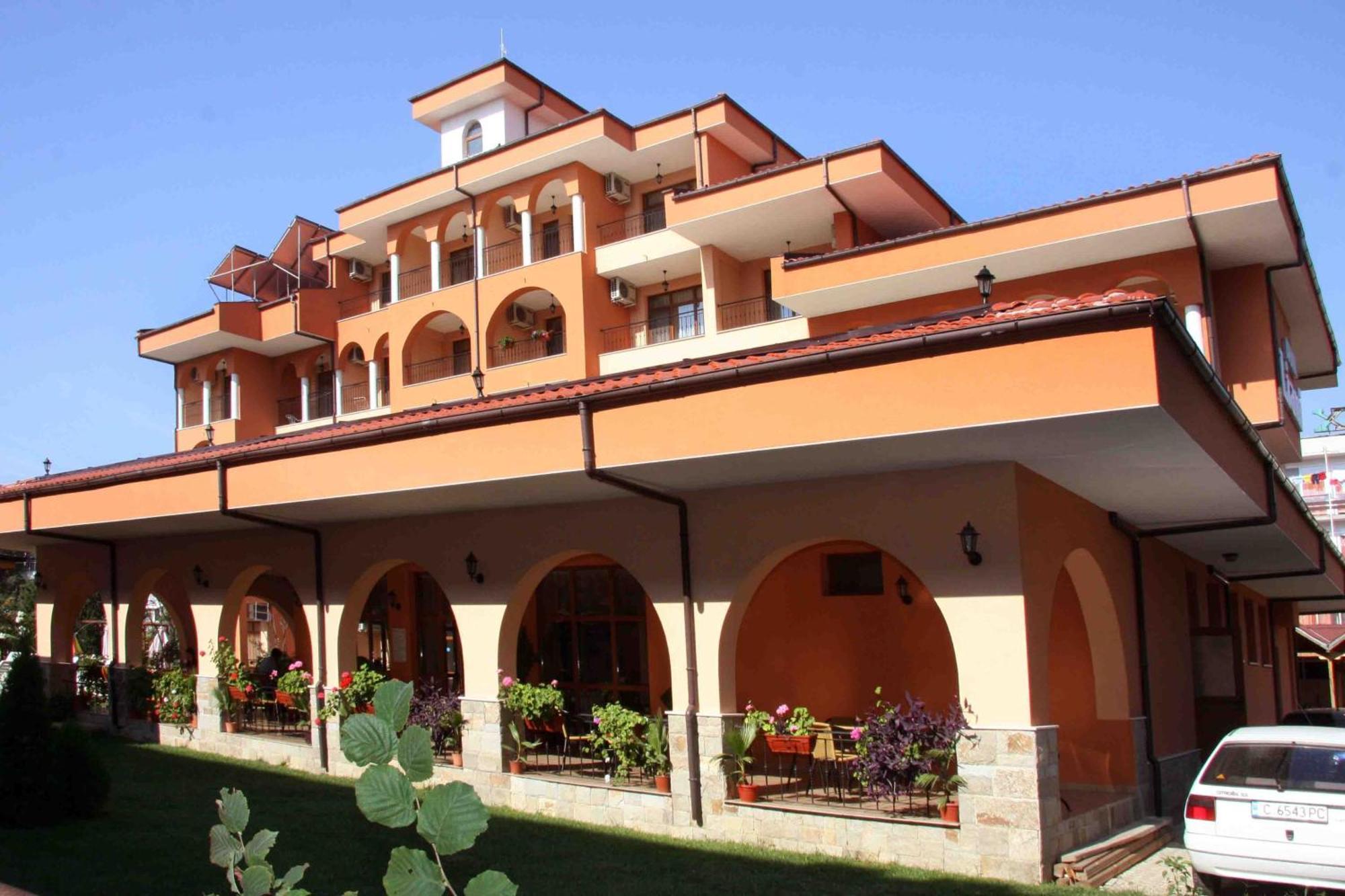 Hotel Liani ساني بيتش المظهر الخارجي الصورة