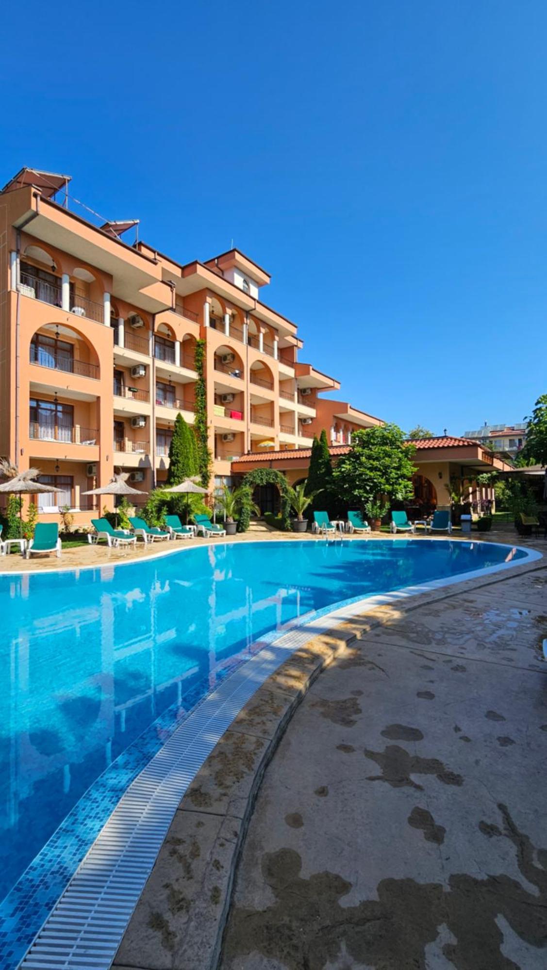 Hotel Liani ساني بيتش المظهر الخارجي الصورة