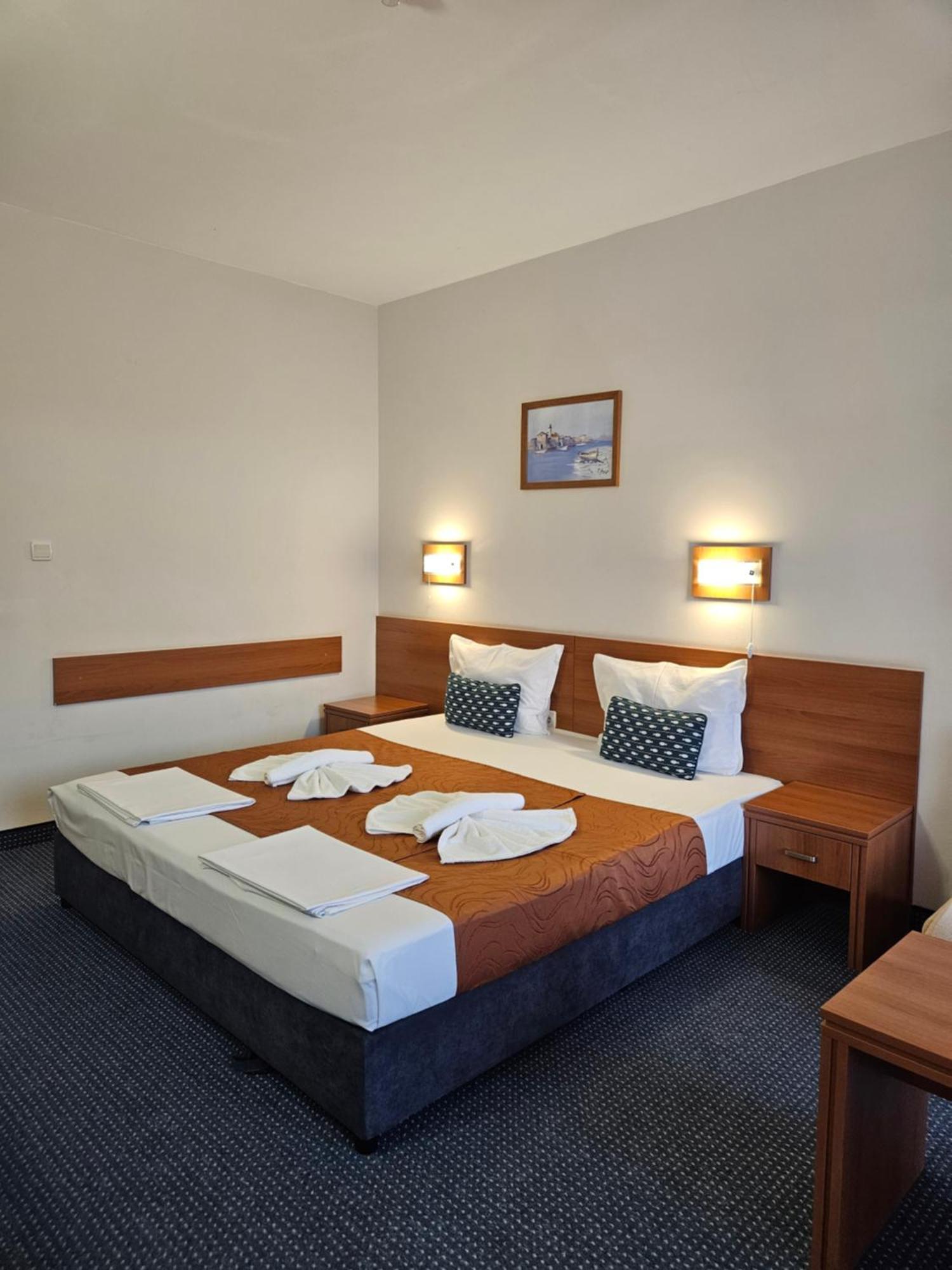 Hotel Liani ساني بيتش المظهر الخارجي الصورة