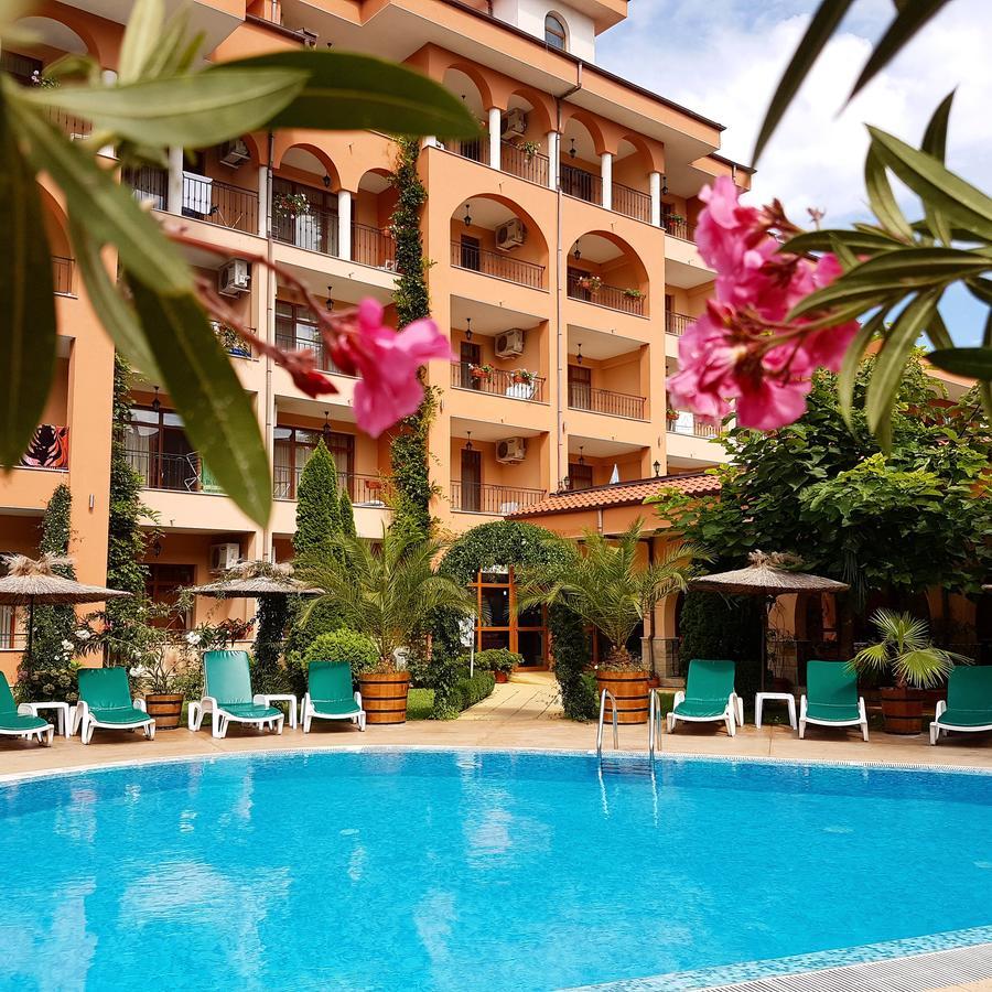 Hotel Liani ساني بيتش المظهر الخارجي الصورة